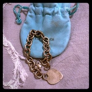 Tiffany & Co. Classic heart chain bracelet
